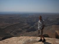 Walking on the edge at Muley Point